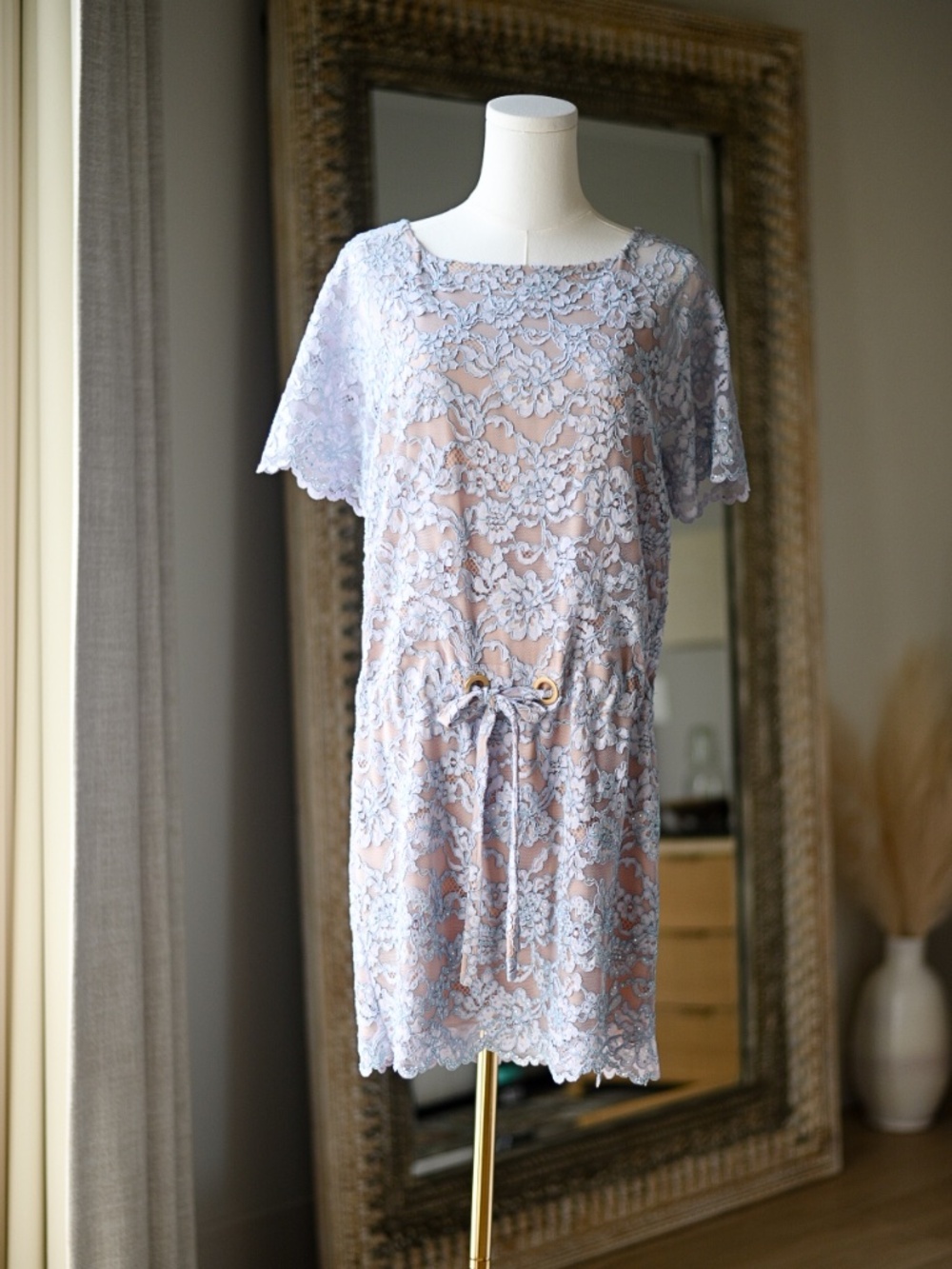 Diane Von Furstenberg Amal Lilac Lace Crystal Detail Drop Waist Dress SMALL